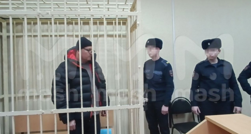 Отец 14-летней Алины, которая убила одноклассницу и ранила 5-х людей из охотничьего ружья, получил двухмесячный арест