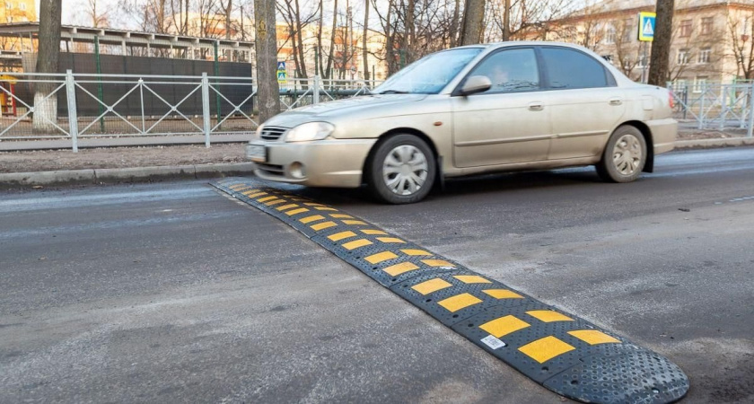 В Калининграде установят пару десятков «лежачих полицейских» в центре города к Новому году: список адресов