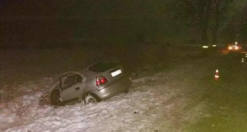 Автомобиль разлетелся на части после столкновения. Происшествие под Гурьевском