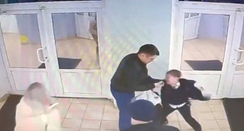 Начата проверка СК по фактам насилия над женщиной в Калининграде: драка в лицее свидетелем которой стал ребенок