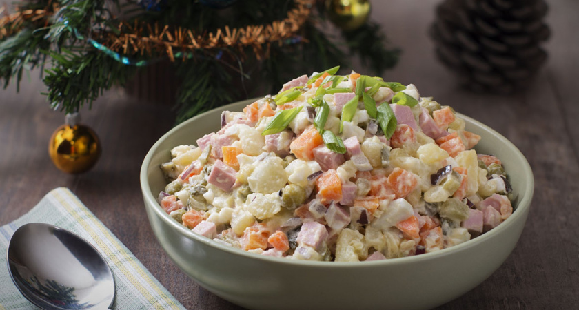 Салат «Оливье» стал самым дорогим блюдом на праздничном столе