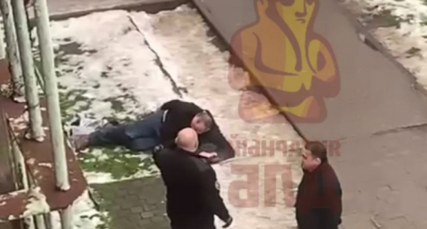 Родился в рубашке: мужчина выпал из окна в Калининграде, но сумел выжить (ВИДЕО)