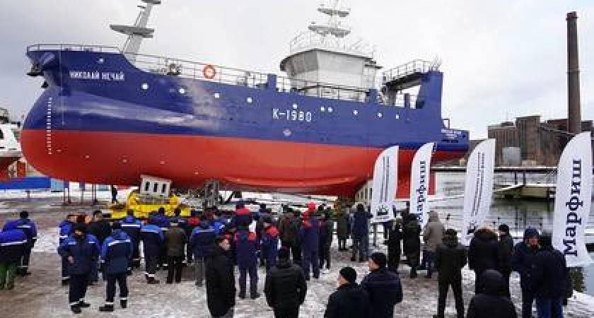 В Светлом состоялась церемония спуска на воду модернизированного рыболовного судна (ВИДЕО)