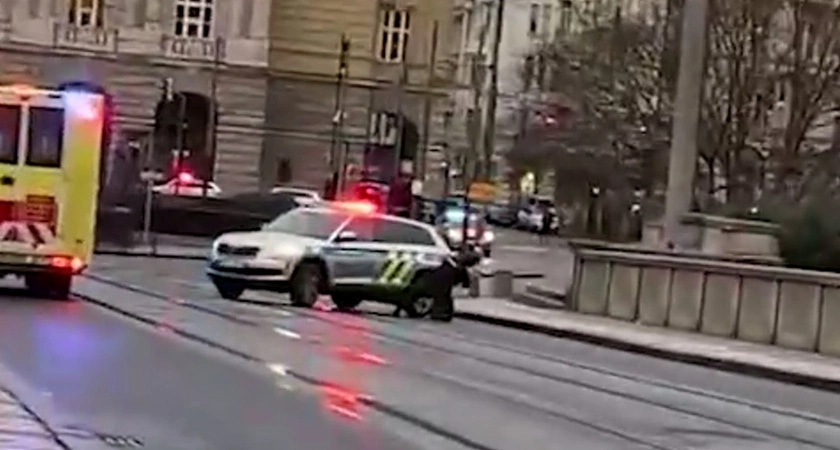 Фото к статье: В Праге произошла стрельба в здании университета, есть погибшие (ВИДЕО)