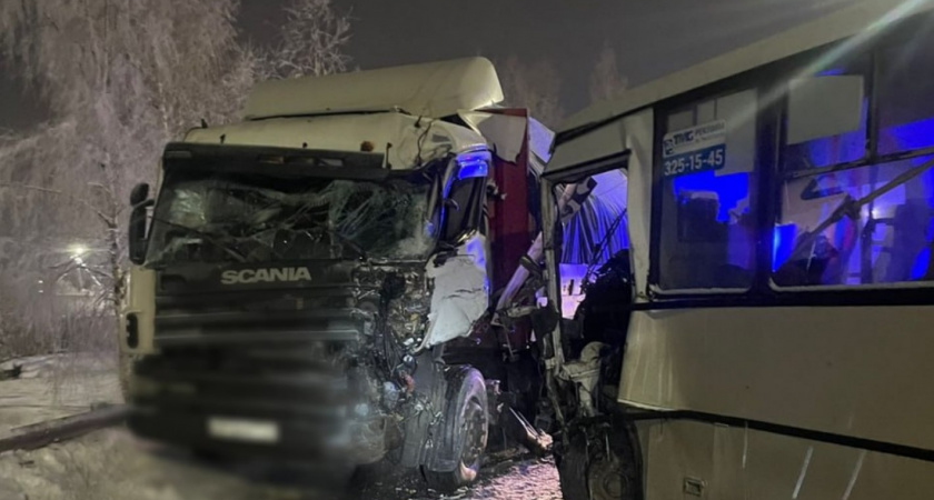 В Ленинградской области произошло страшное ДТП, много пострадавших