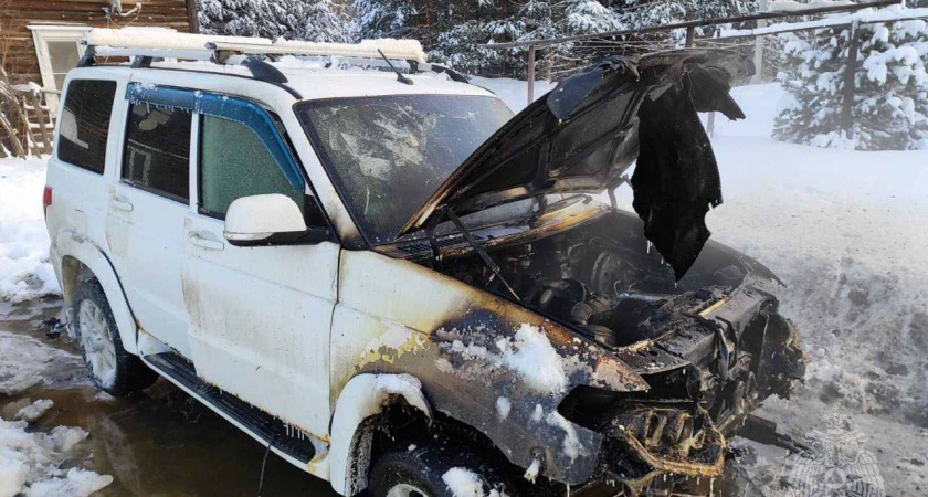 Хотел отогреть двигатель, а в итоге сжег автомобиль! Подробности происшествия в Нижнем Новгороде