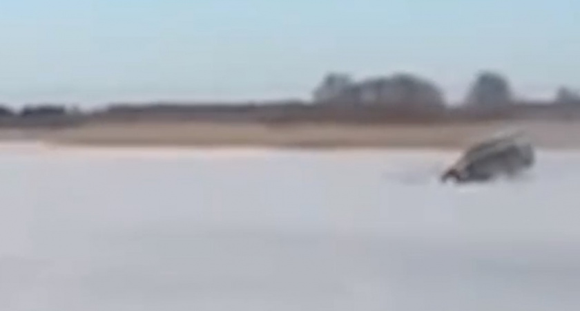 «Машина в один миг превратилась в батискаф» Ради красивого видео потерял машину... (ВИДЕО)