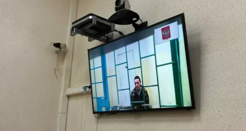 «Сначала рвет, а потом извиняется» Шарлот извинился перед Путиным за разорванный портрет