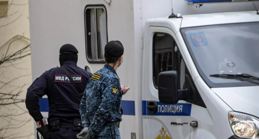 «Неразделенная любовь» Ревновал к собаке, за это ее и убил