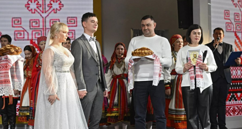 Благодаря современным технологиям, на выставке «Россия» на ВДНХ заключили уникальный брак!