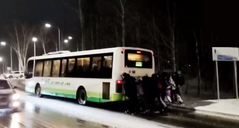 Погода дала о себе знать! Снежный коллапс! Что творится в Калининграде после снегопада? (ВИДЕО)