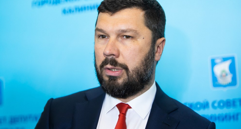 Почему Любивый покинул пост главврача БСМП Калининграда? Испугался? Связано ли это с задержанием на Куршской косе?