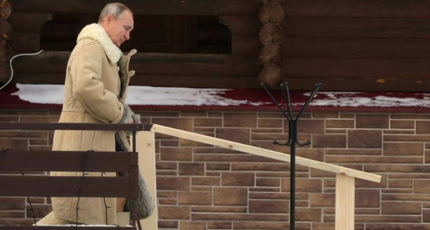 Даже президент купается в проруби!