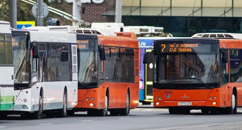 Почему в Калининграде общественный транспорт по вечерам приходится долго ждать? Губернатор дал ответ