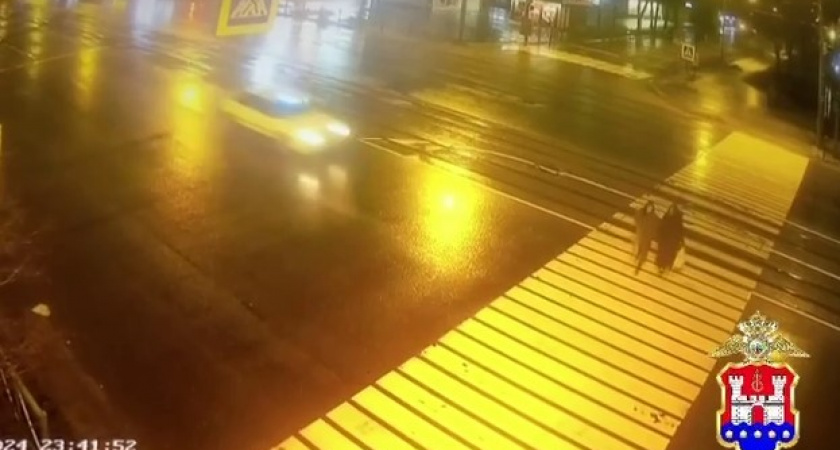 Сбил двух девочек на огромной скорости! Смогли ли они выжить? Подробности ужасного ДТП в Калининграде (ВИДЕО)