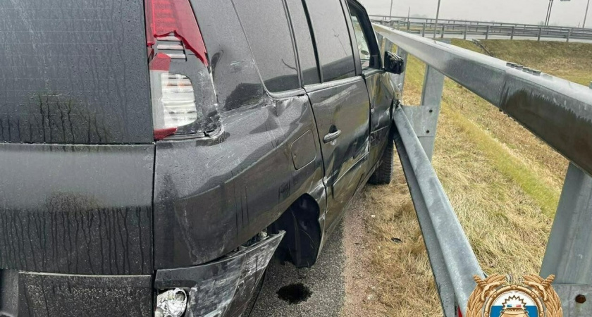 Жуткое ДТП в Калининграде: автомобиль влетел в отбойник и от удара...