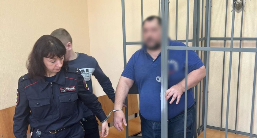 Помогала воспитывать детей, а в итоге получила ножом по шее. Подробности страшного происшествия в Калининграде