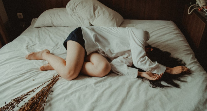 Диетолог раскрыла скрытые факторы, которые могут вызывать ощущение постоянной сонливости