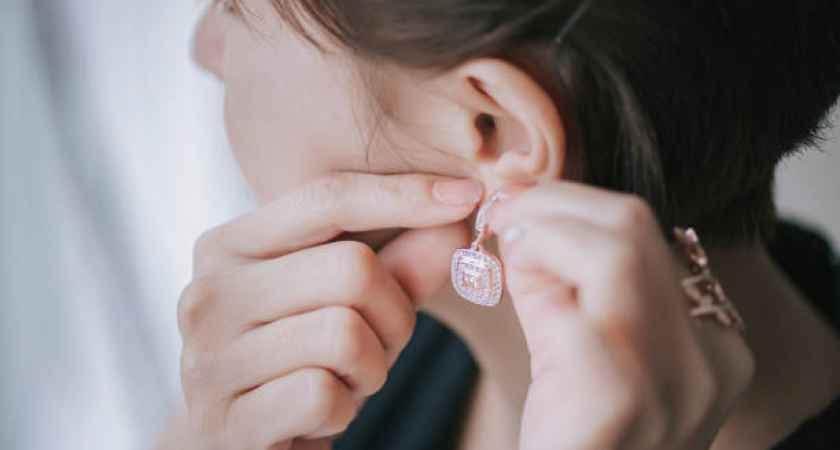 Хотел порадовать жену дорогим подарком, но есть в этой истории несколько нюансов…