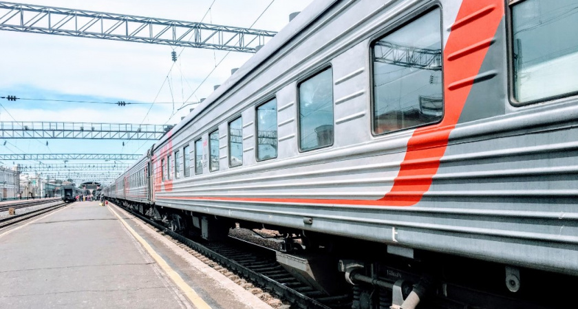 Власти рассказали, почему не получится увеличить количество вагонов в поездах, следующих из Калининграда