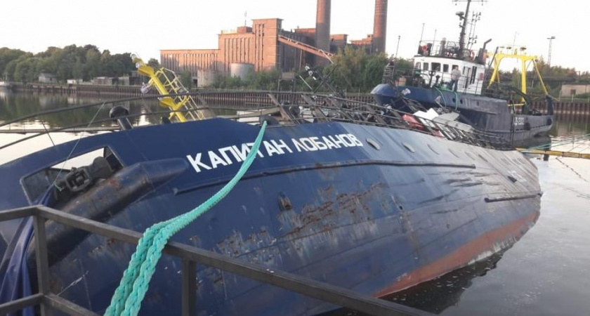 Рядом с Пионерским утром случилось ЧП: затонуло рыболовецкое судно «Капитан Лобанов». Есть жертвы
