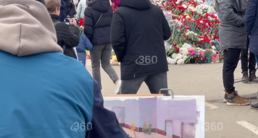 Художник из Китая увековечил в своей картине стихийный мемориал, возле «Крокуса» (ВИДЕО)