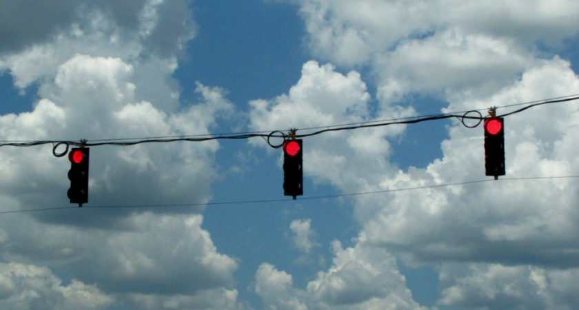 Важная информация для калининградских водителей: где 27 марта не будут работать светофоры