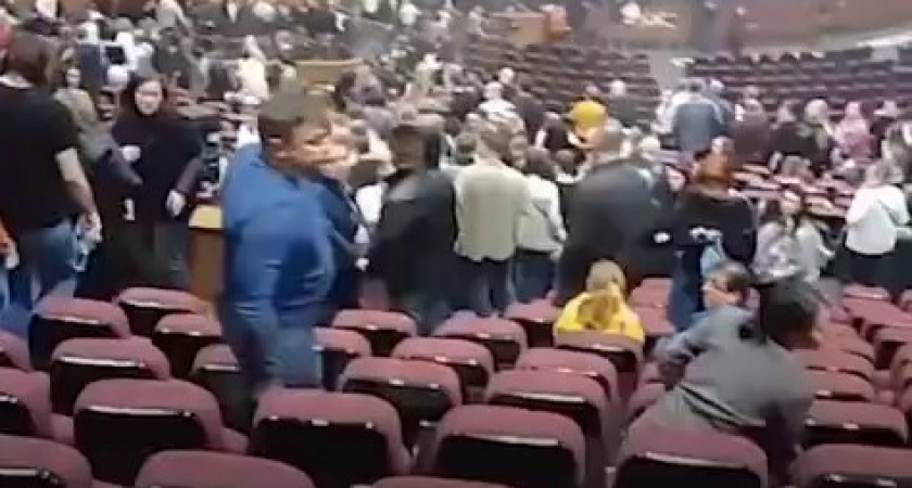 Калининградцы, находившиеся в «Крокусе» во время нападения террористов, рассказали о том, что в тот момент творилось внутри здания (ВИДЕО)