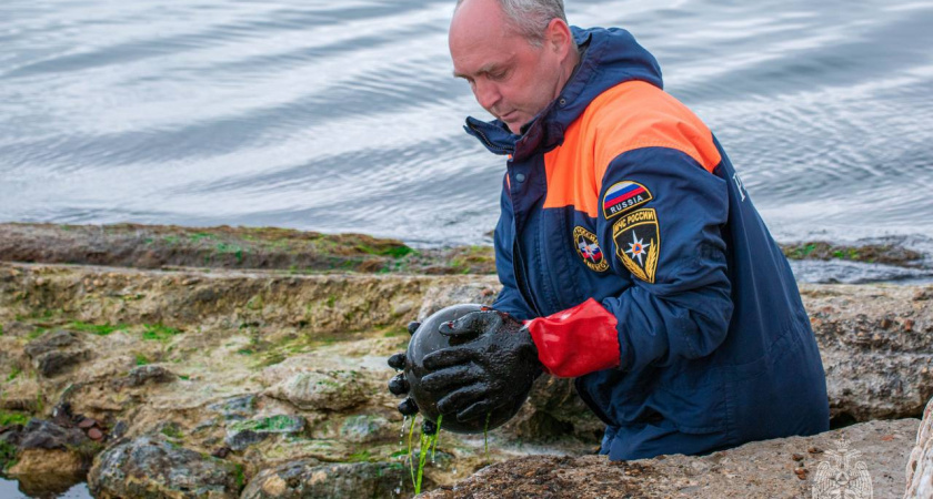 С морского дна в Севастополе подняли пушку Российской империи XIX века (ВИДЕО) 