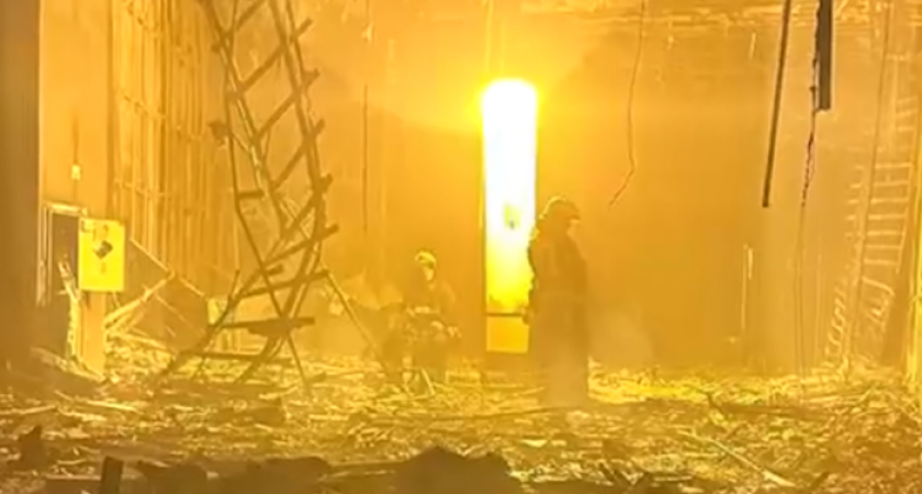 В сети появилось видео спасателя, который был внутри Крокуса в первые минуты, после теракта (ВИДЕО)