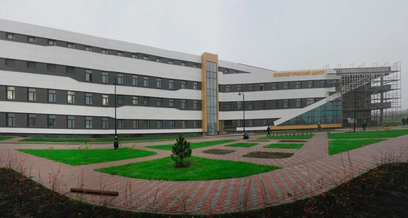 «Может быть, частями как-то будем ее завершать» Почему снова перенесли открытие нового онкоцентра в Калининграде