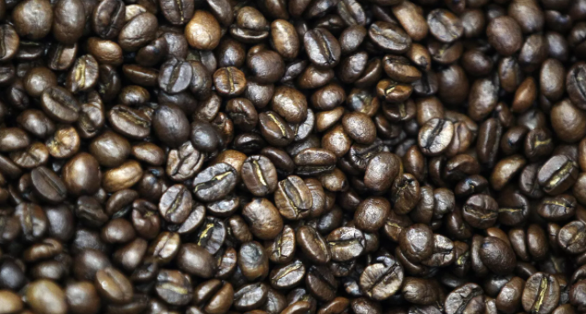 В ближайшие 3 года цены на кофе могут сильно вырасти! Чем может быть вызвано подорожание? И сколько лучше пить чашек кофе, чтобы не навредить здоровью