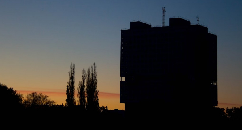 Антон Алиханов опроверг один слух и рассказал про территорию, на которой находится Дом Советов