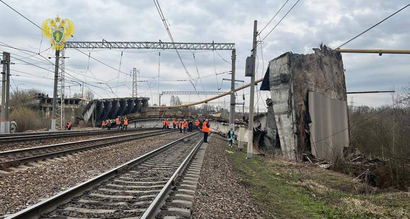 Проблемы на маршруте Москва — Калининград: как обрушенный мост в Вязьме повлиял на расписание поездов. Свежая информация