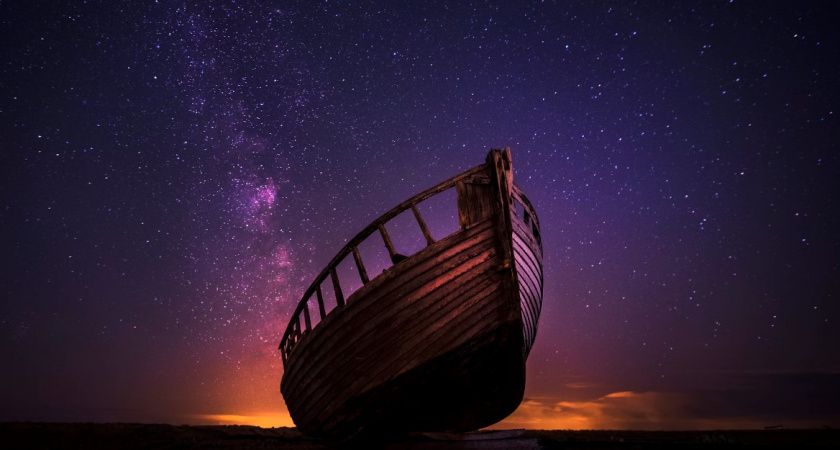 На пути к счастью: на представителей этих знаков зодиака буквально начнут сыпаться деньги. Предсказание Василисы Володиной