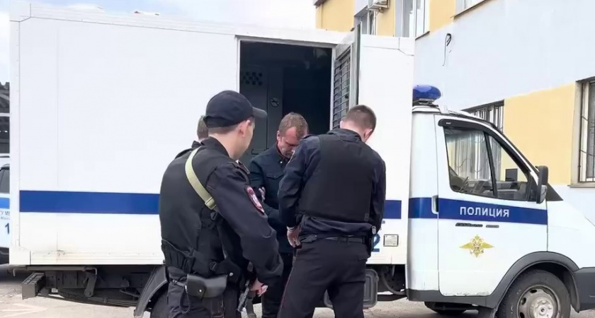 Наркодилер, расстрелявший полицейских в Подмосковье, рассказал, почему он так поступил (ВИДЕО)