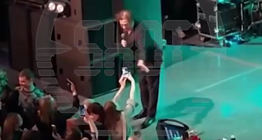 Что натворил Григорий Лепс прямо во время своего концерта в Костроме, ЧП попало на кадры (ВИДЕО)