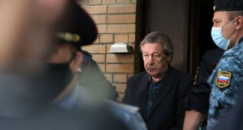 Стало известно, действительно ли актера Михаила Ефремова отказались выпускать по УДО из ИК