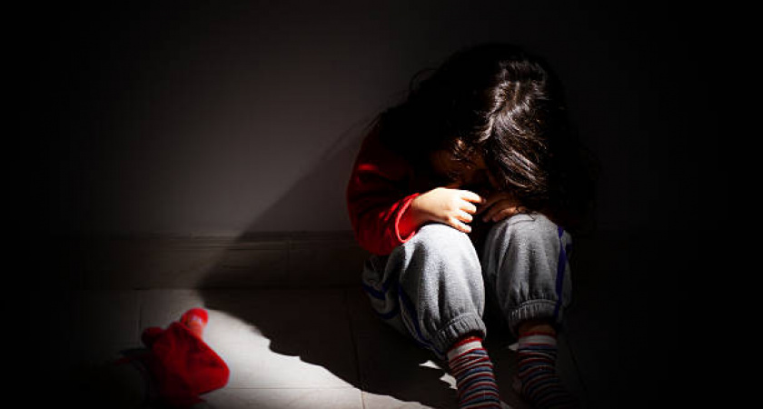 Суд вынес приговор в отношении мужчины, который в Светлом надругался над  тремя несовершеннолетними 