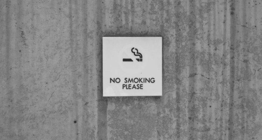 Стало известно, есть ли вероятность того, что ужесточат наказание за курение в общественных местах