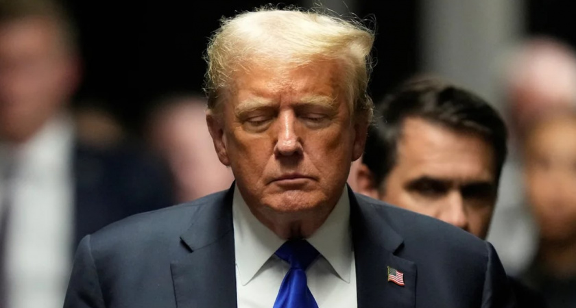 Трамп — все. У экс-президента США появились новые проблемы из-за порноактрисы, свежая информация