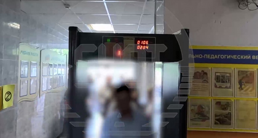 Изменилось ли сегодня что-то в воронежской школе, где школьниц перед ЕГЭ заставляли раздеваться. Свежая информация (ВИДЕО)