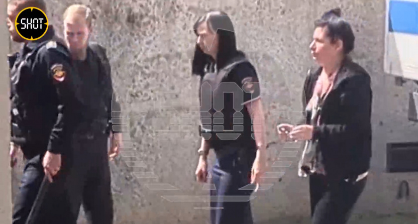 В ведьму буквально вселился бес? Что произошло на заседании суда, где избирали меру пресечения участнице шоу «битва экстрасенсов» Алене Полынь (ВИДЕО) 