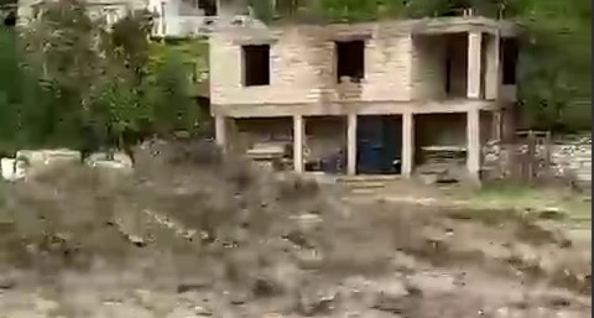 Нашли в 6 км от села: как непогода забрала жизнь маленькой девочки в Дагестане (ВИДЕО)
