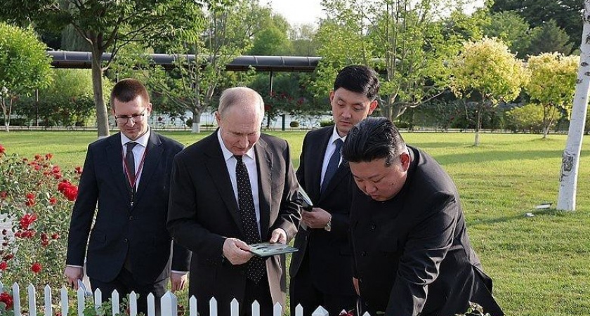 Что Ким Чен Ын подарил Владимиру Путину после вчерашней встречи в Пхеньяне (ФОТО)