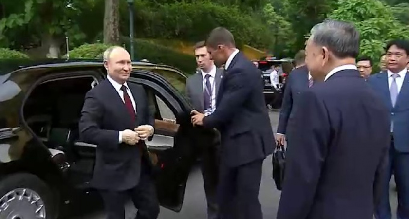 Приняли крайне тепло, несмотря на критику США: президент Путин прибыл во Вьетнам (ВИДЕО)