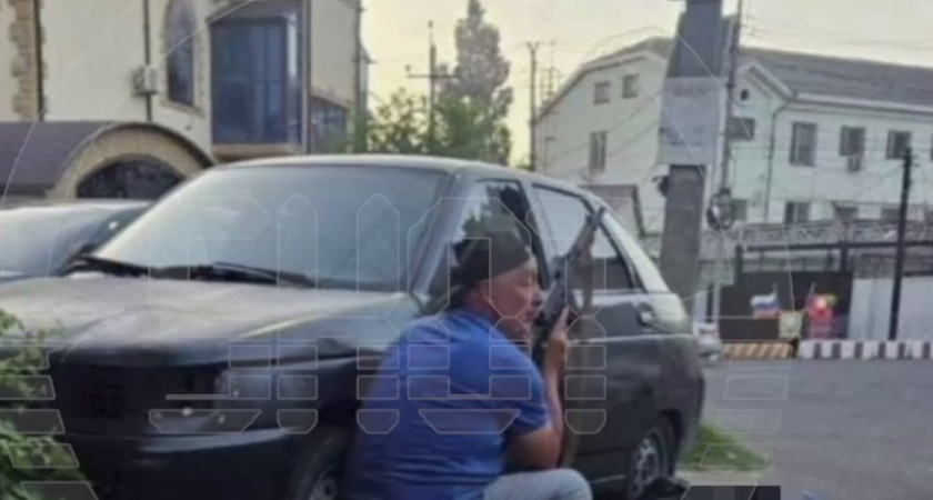 «Взяли оборону» Герой, защищавший Махачкалу от террористов, рассказал о том, как это было (ВИДЕО)