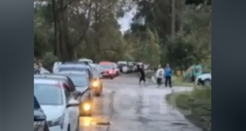 Застрявшие в Балтийске. Ветер поменял планы для 200 водителей, удалось ли выбраться с косы(ВИДЕО)