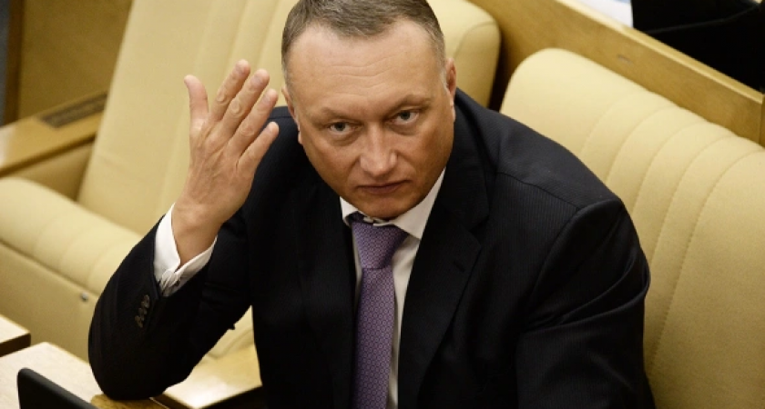 Сенатор Савельев арестован прямо на заседании: подробности громкого дела о заказном убийстве