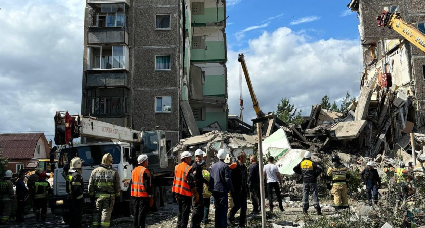 Первых подозреваемых задержали: в Нижнем Тагиле начали искать виноватых после взрыва газа и разрушения жилого дома